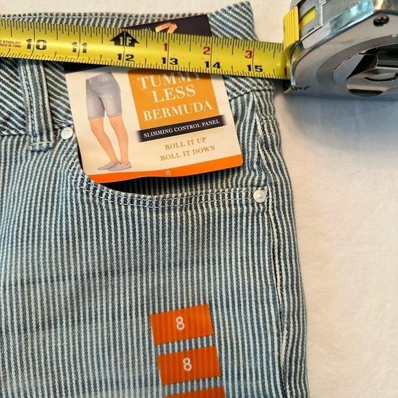 🎉Women’s Seven7 Bermuda Shorts Size 8 Pinstripes Denim NWT - Picture 8 of 9